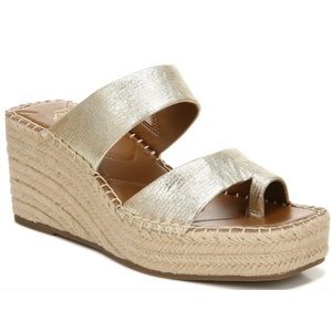 Franco Sarto Clave Gold Espadrille Wedges
Size 9.5